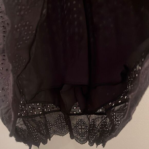 Women's Black Broderie Anglaise V Neck Sleeveless Tunic Dress - Picture 3 of 6